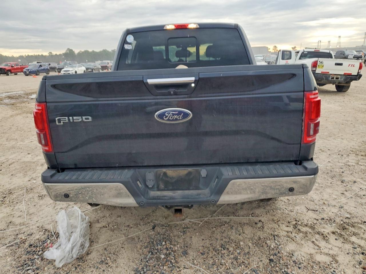 2015 FORD F-150