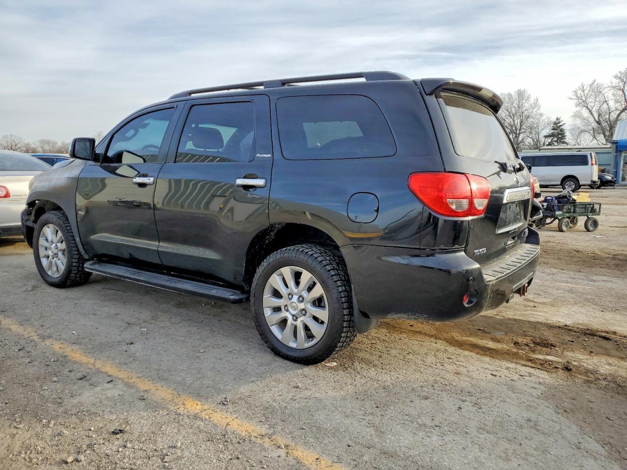 2010 TOYOTA Sequoia