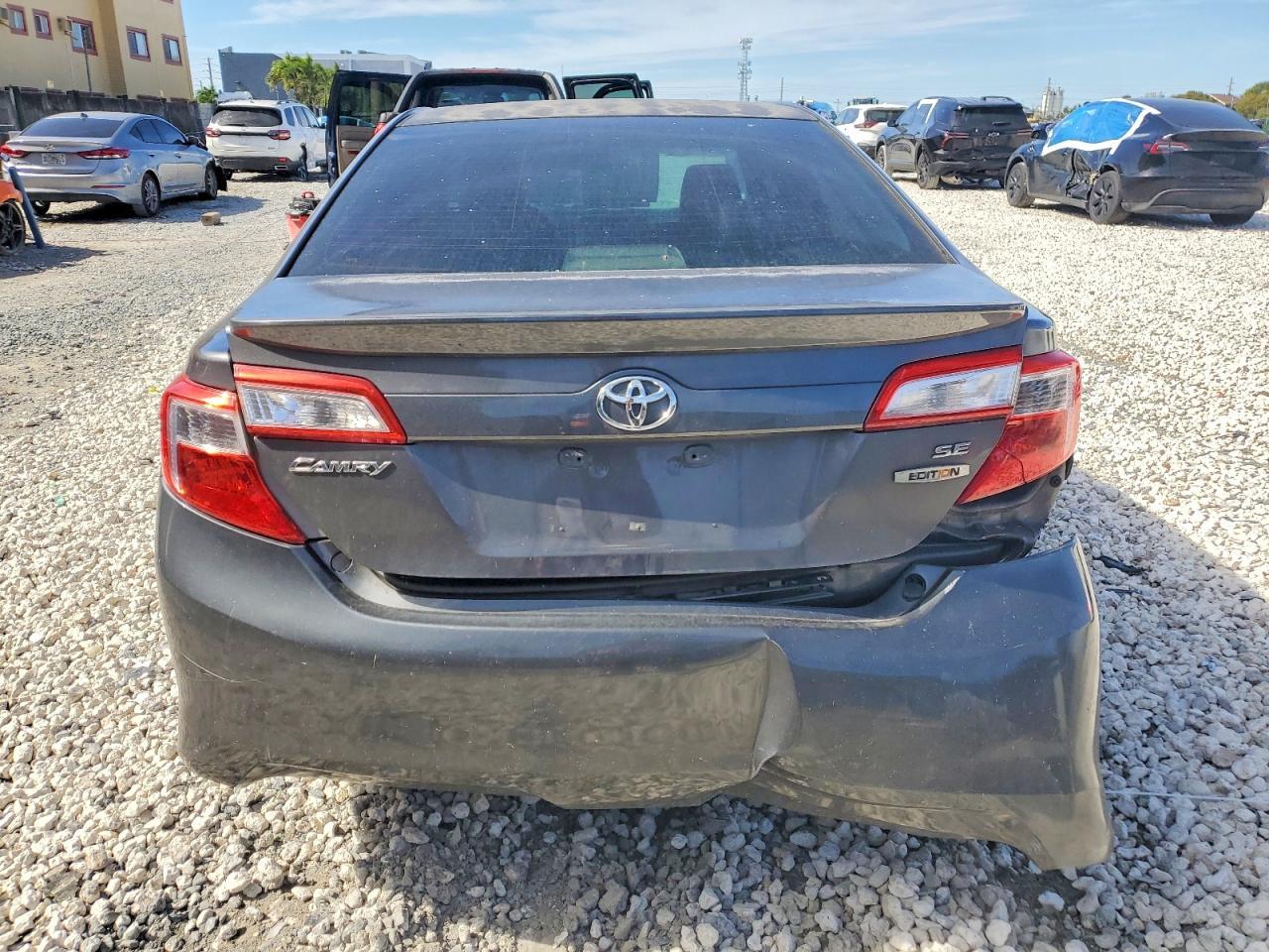 2012 TOYOTA CAMRY