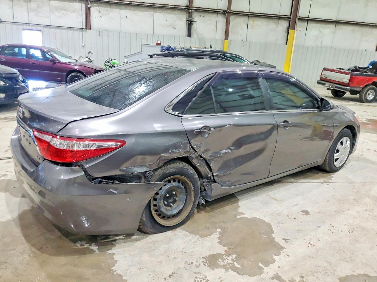 2016 TOYOTA CAMRY