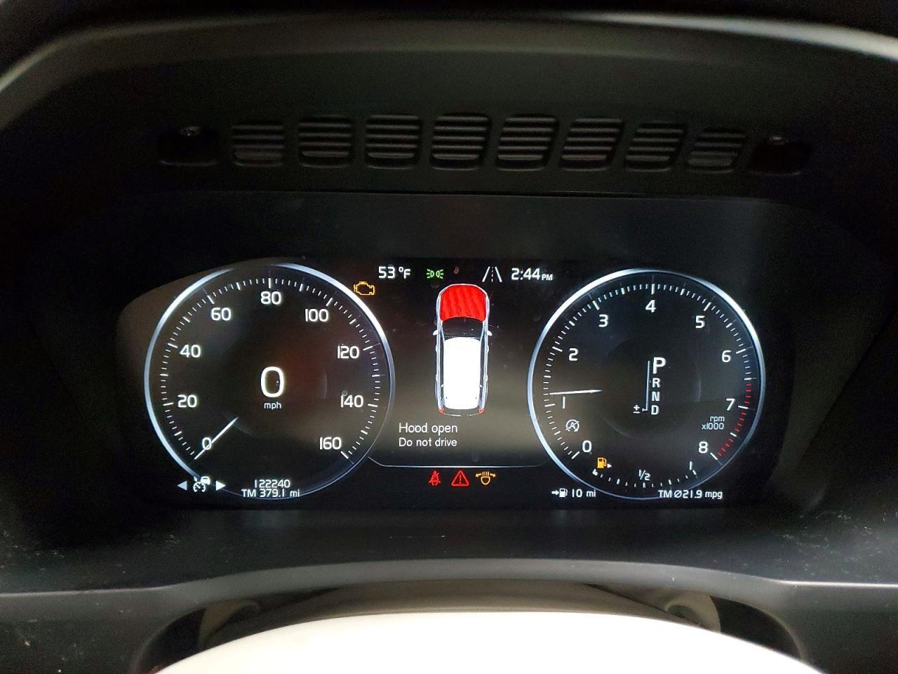 2016 VOLVO XC90