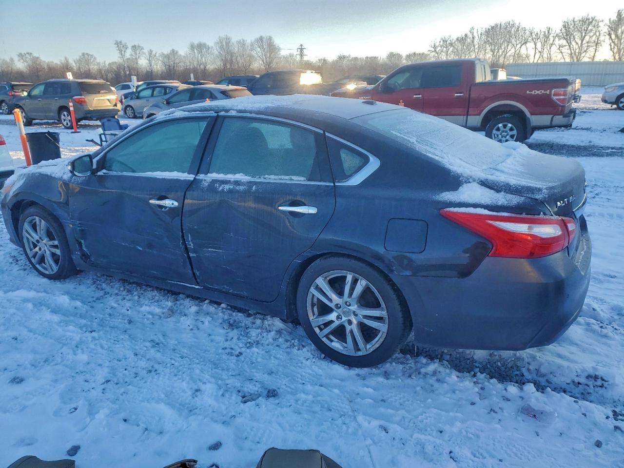 2016 NISSAN ALTIMA