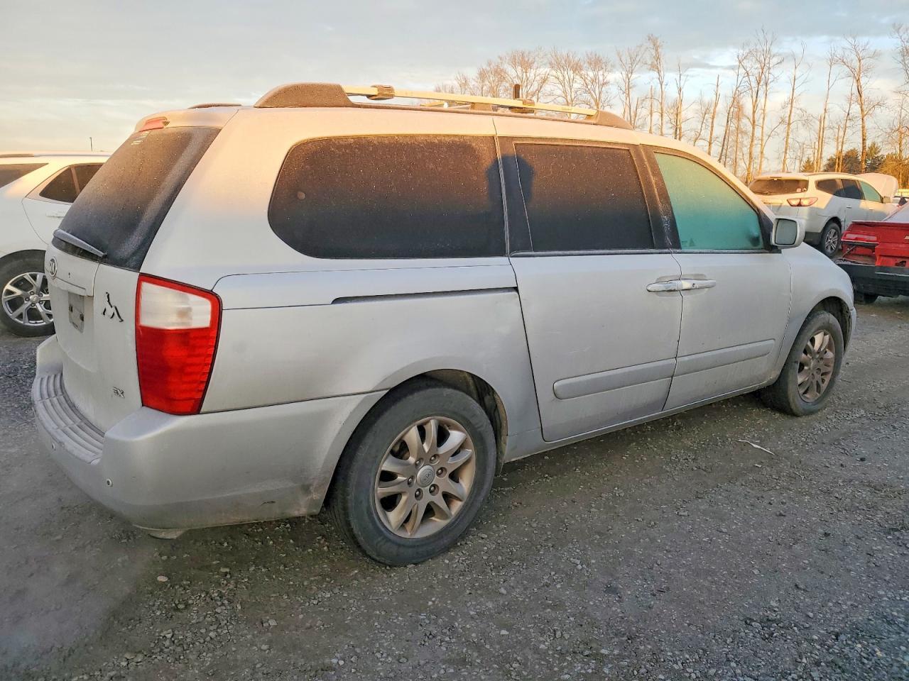 2007 KIA SEDONA
