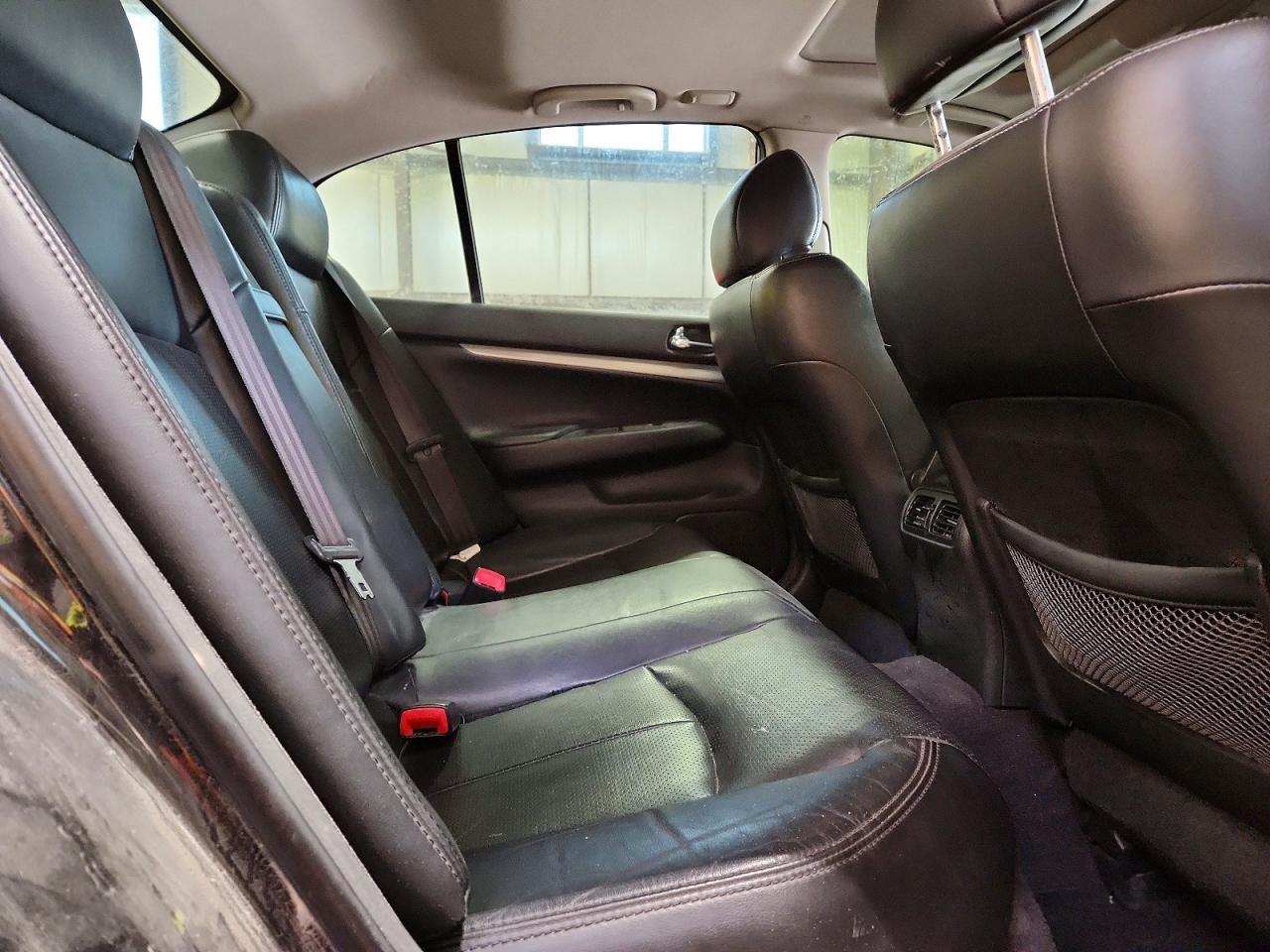 2012 INFINITI G37
