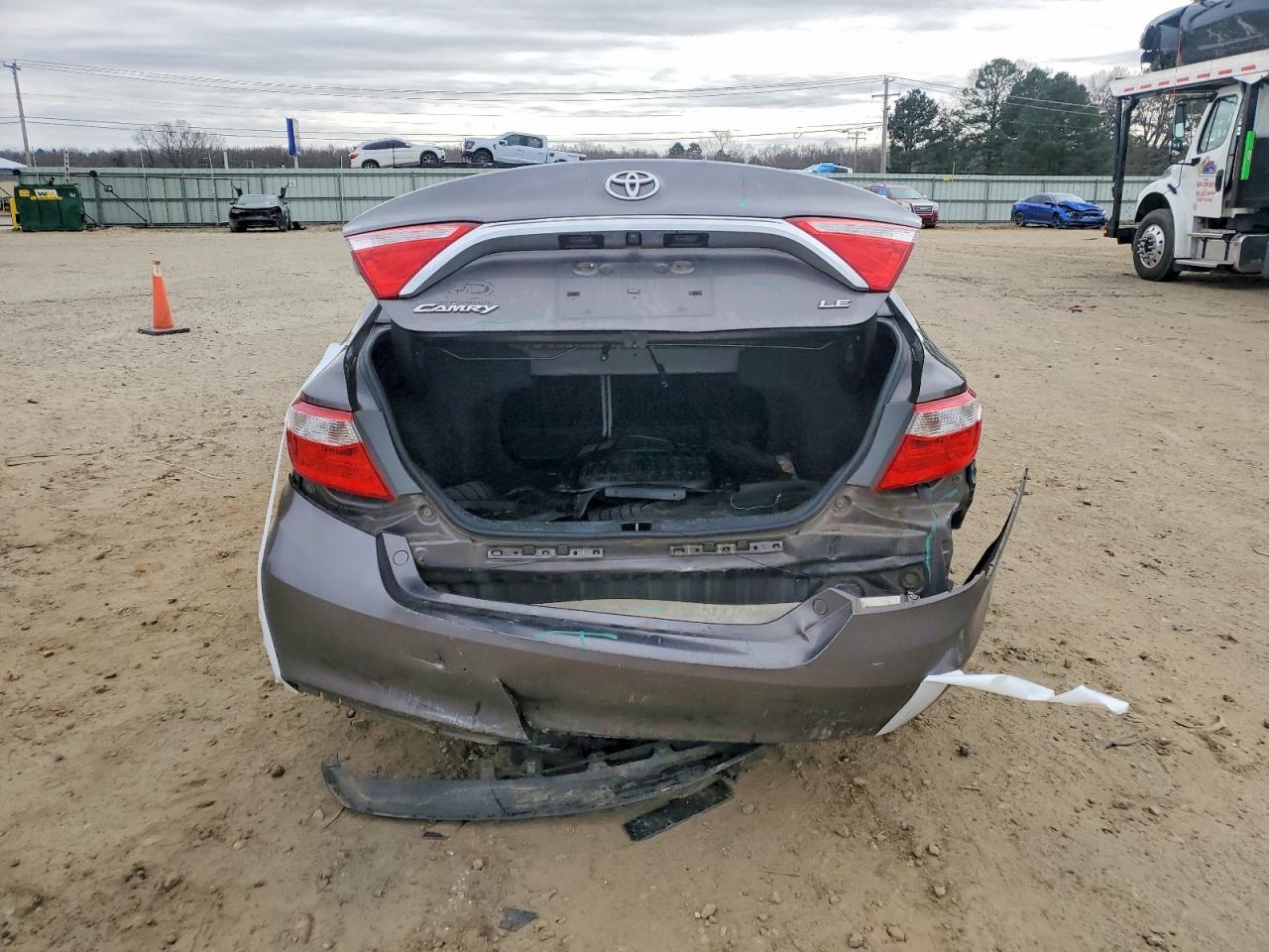2017 TOYOTA CAMRY