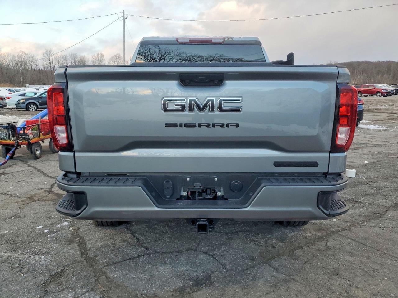 2024 GMC Sierra