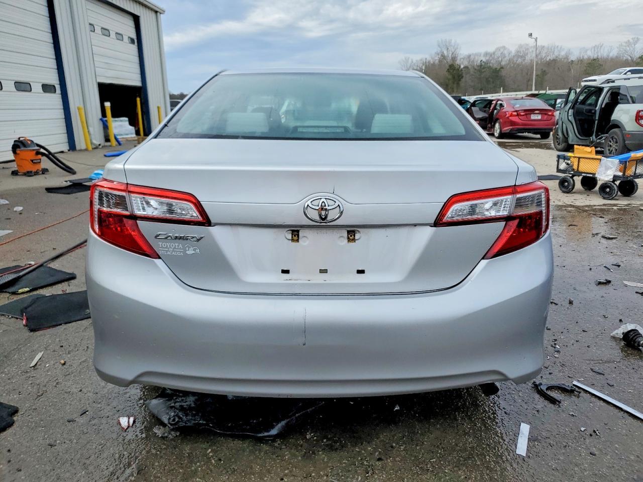 2013 TOYOTA CAMRY