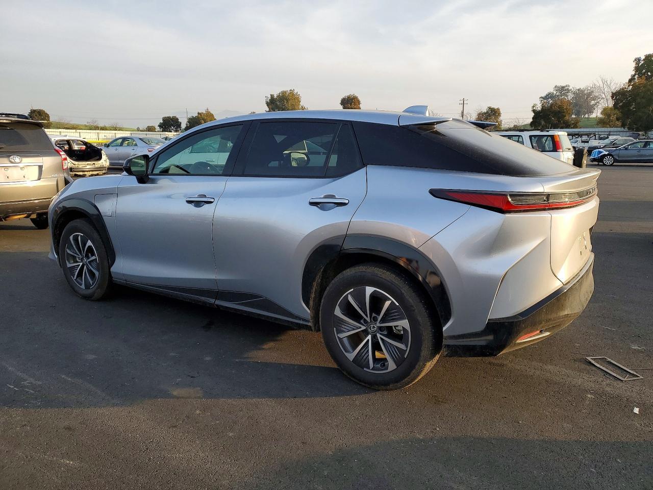 2025 LEXUS Rz 300e