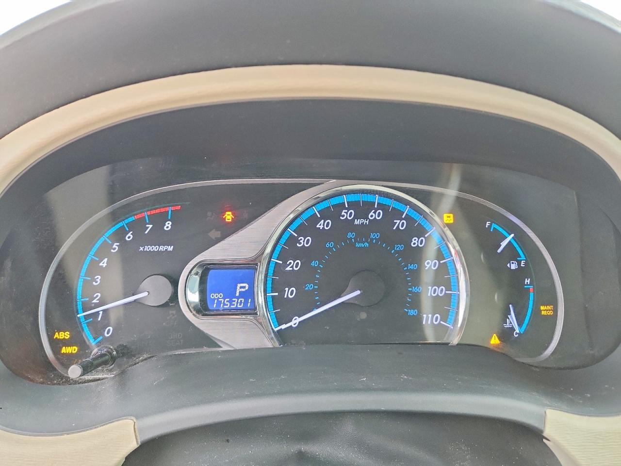 2012 TOYOTA SIENNA