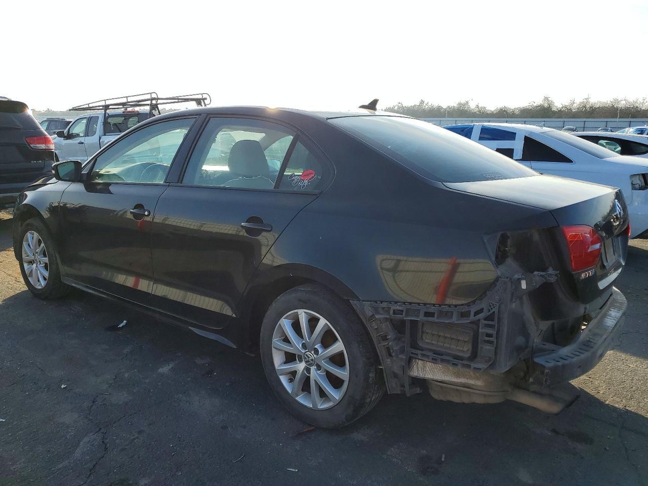 2011 VOLKSWAGEN JETTA