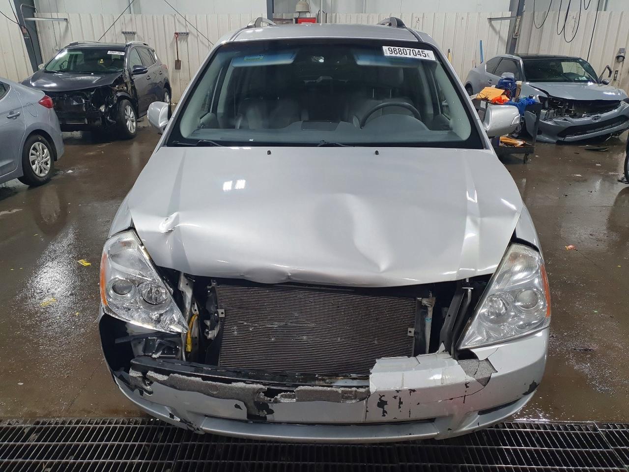 2012 KIA SEDONA