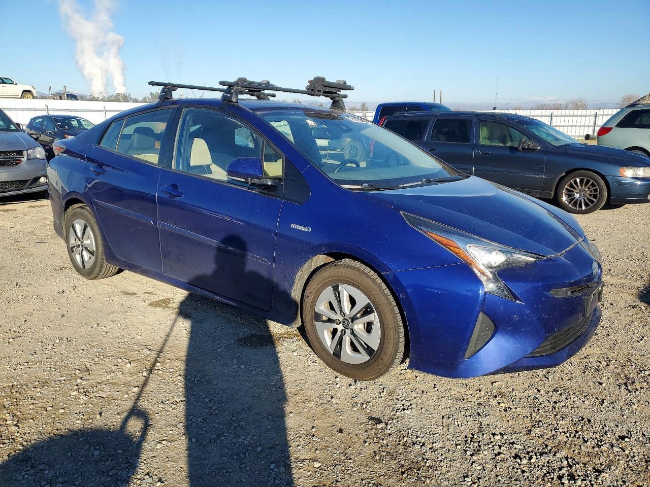 2016 TOYOTA PRIUS
