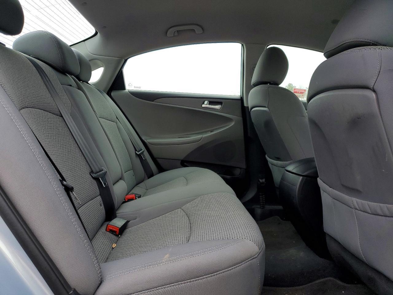 2011 HYUNDAI SONATA