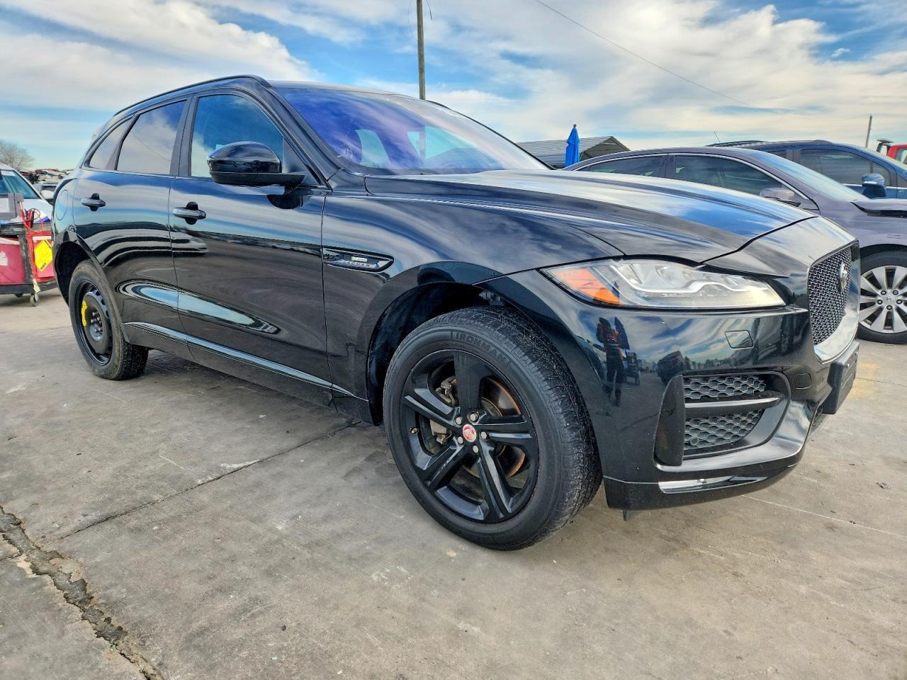 2017 JAGUAR F-Pace
