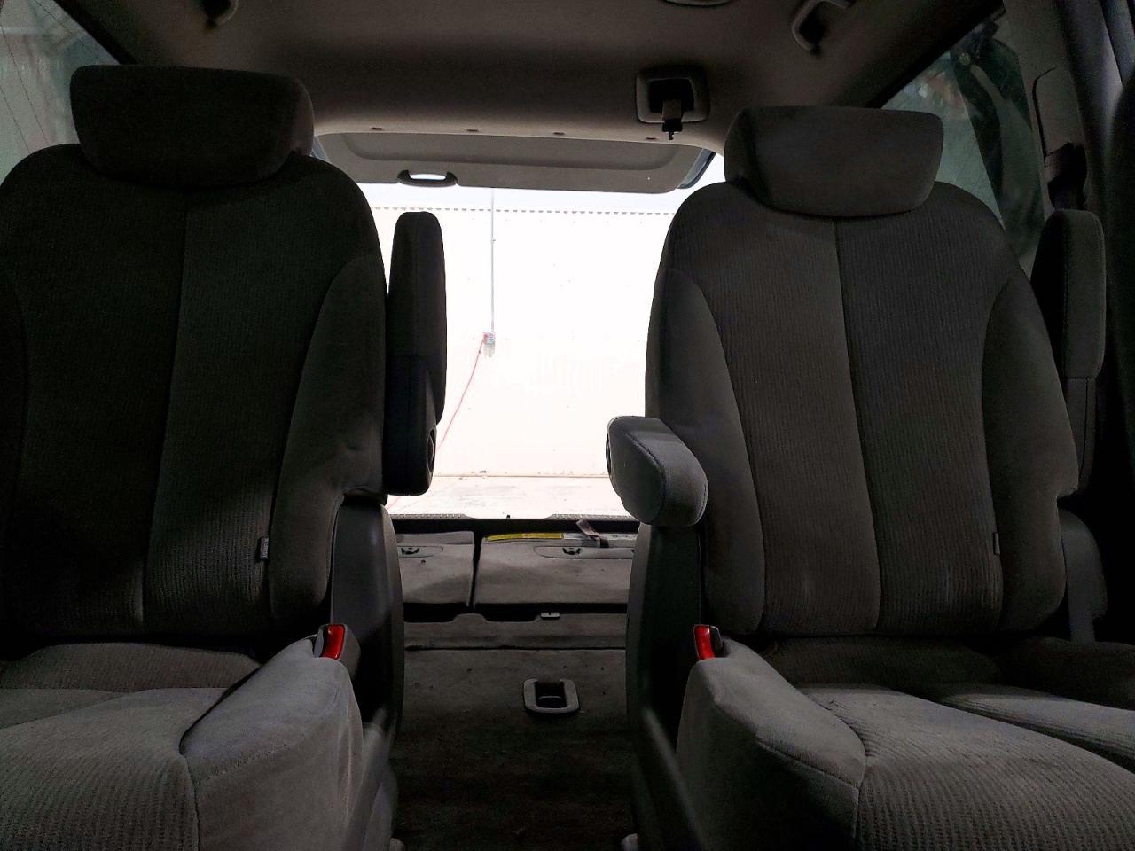 2007 KIA SEDONA