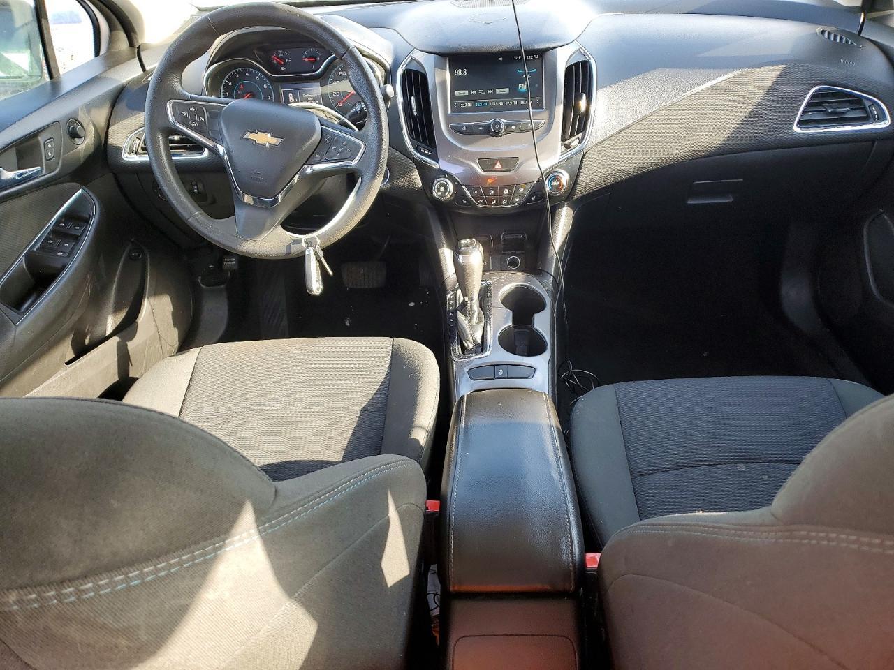 2017 CHEVROLET CRUZE
