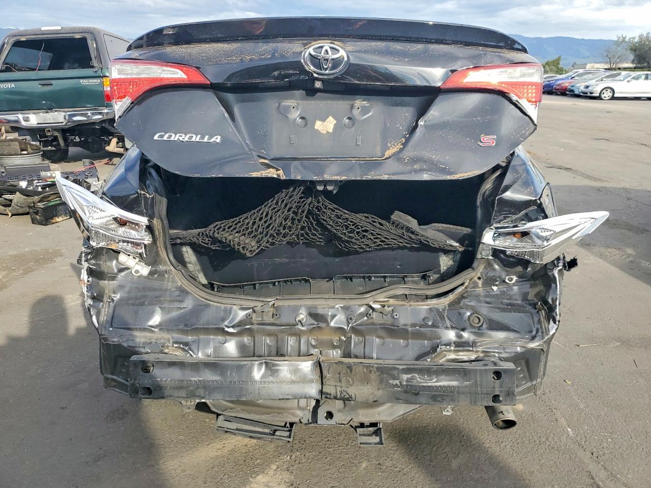 2015 TOYOTA COROLLA