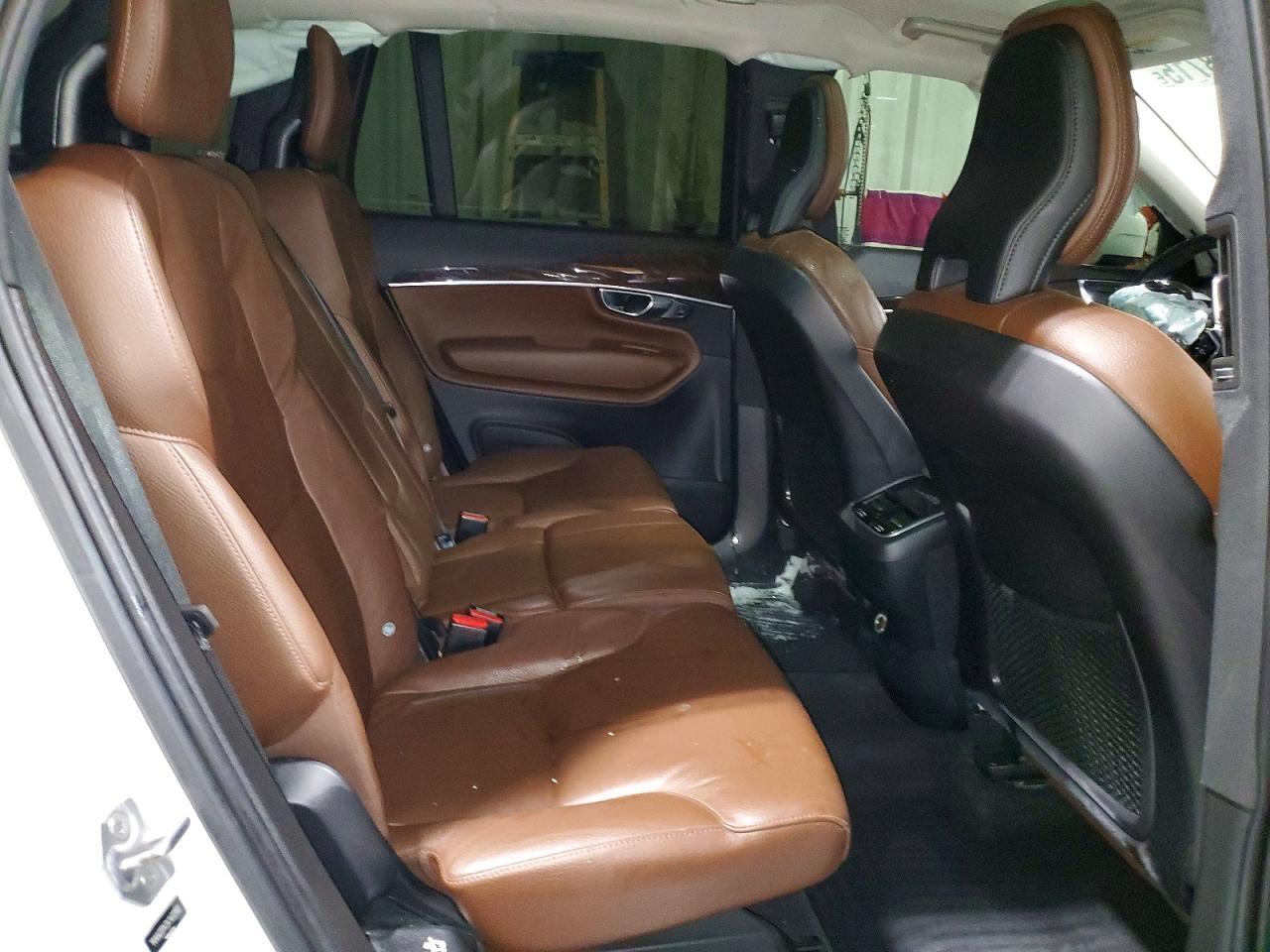2019 VOLVO XC90