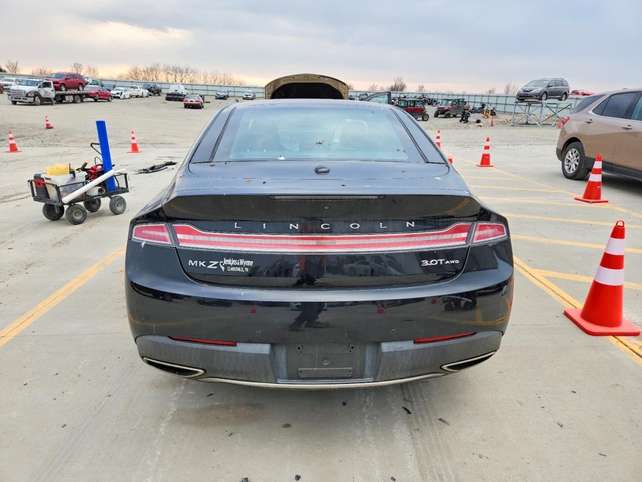 2017 LINCOLN MKZ