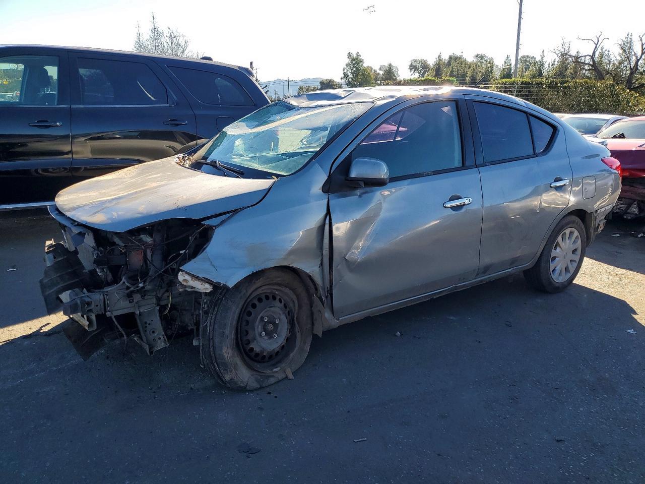 2014 NISSAN VERSA
