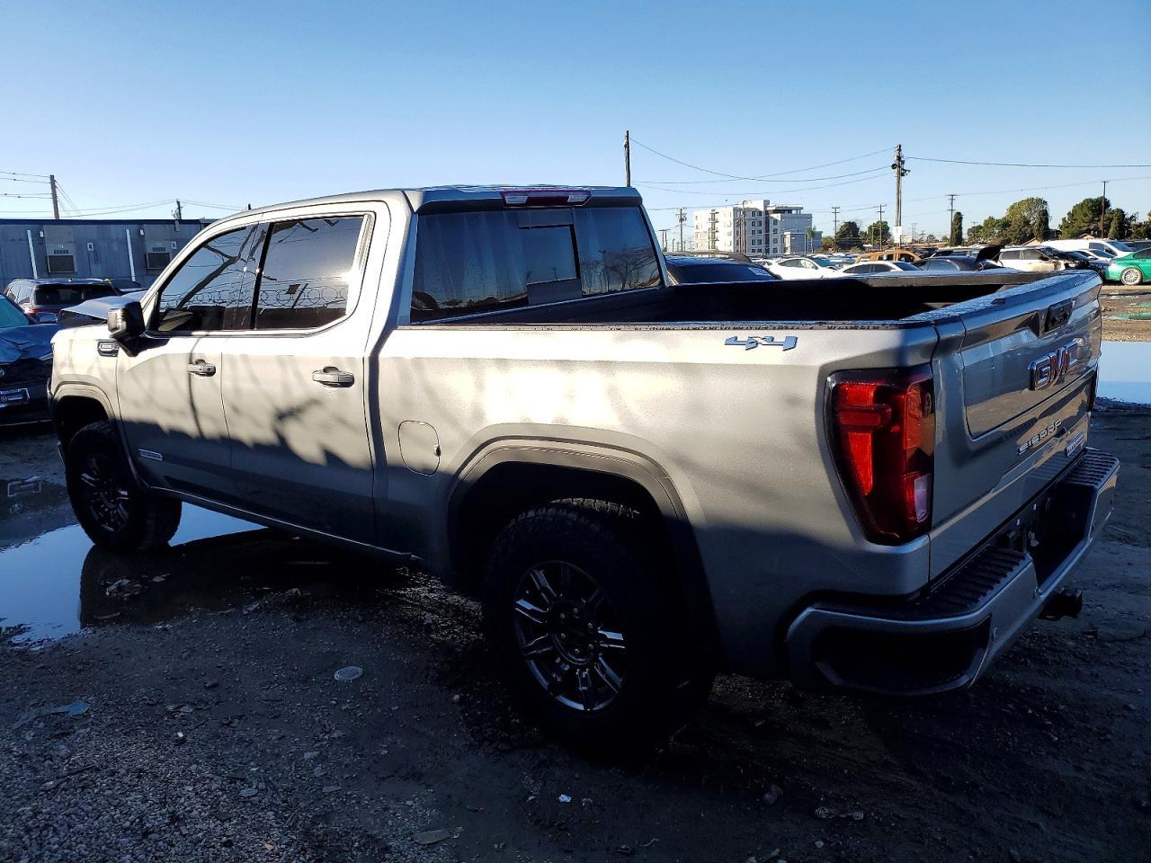 2025 GMC Sierra