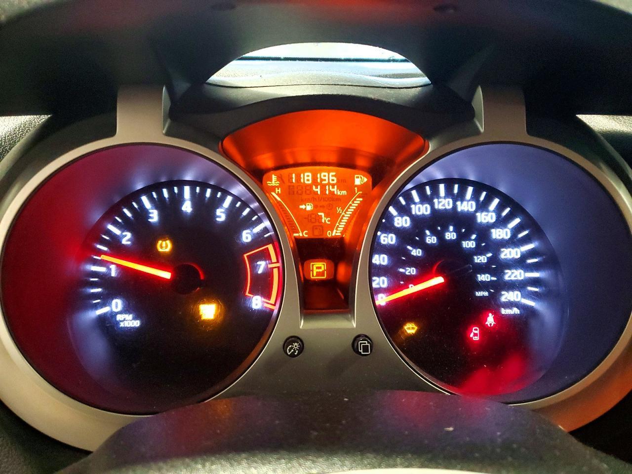 2015 NISSAN Juke