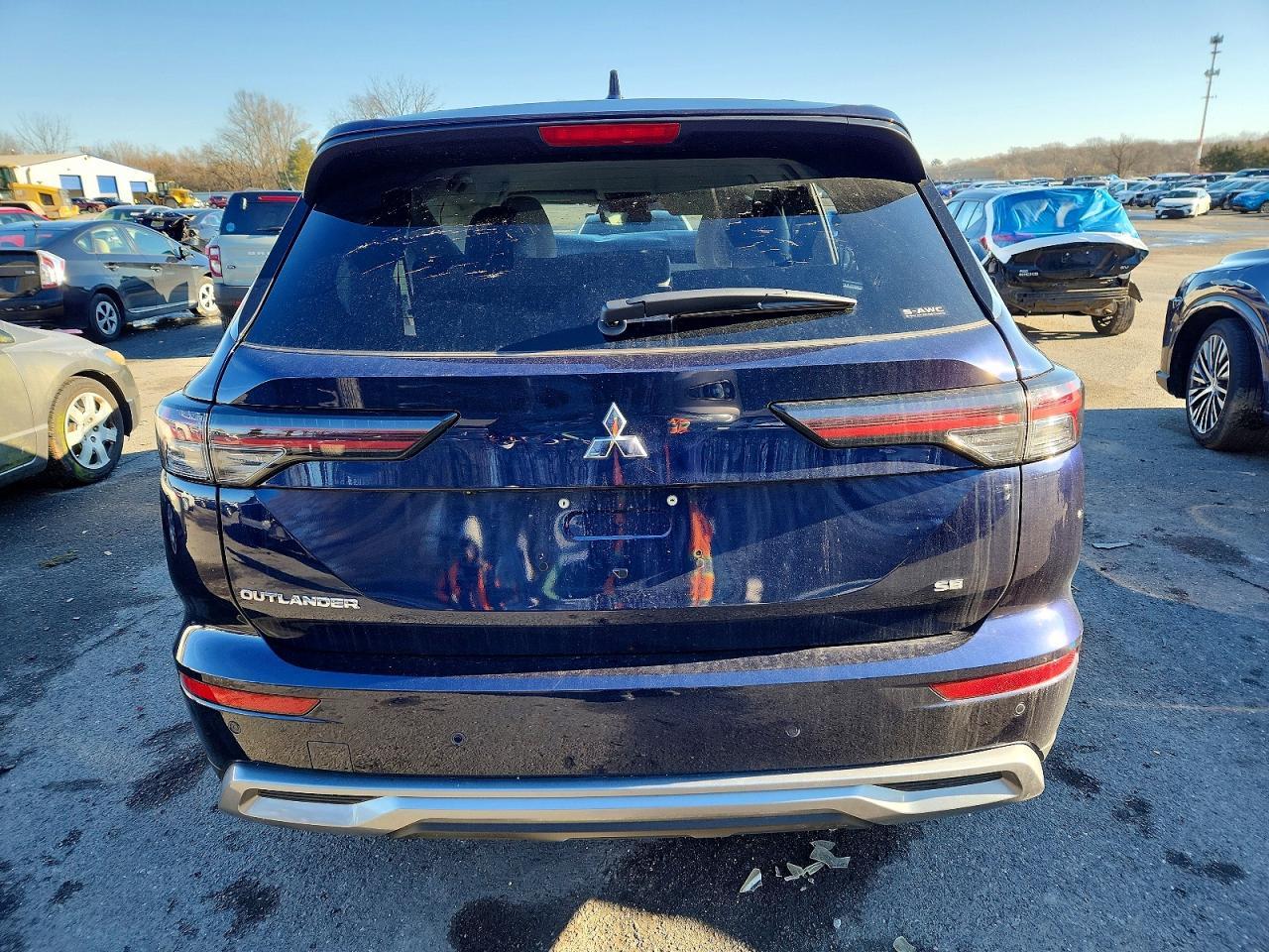2025 MITSUBISHI outlander