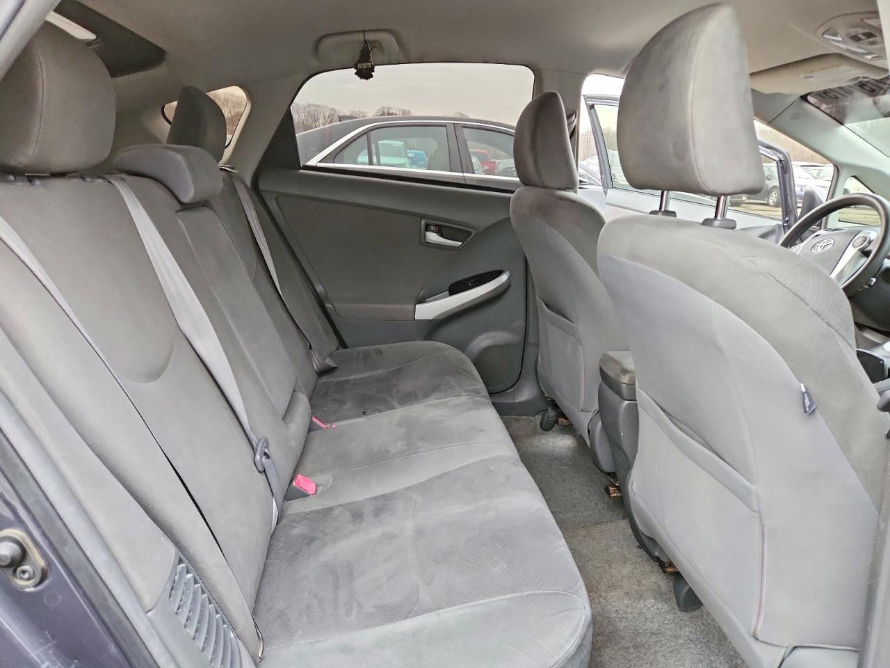 2011 TOYOTA PRIUS