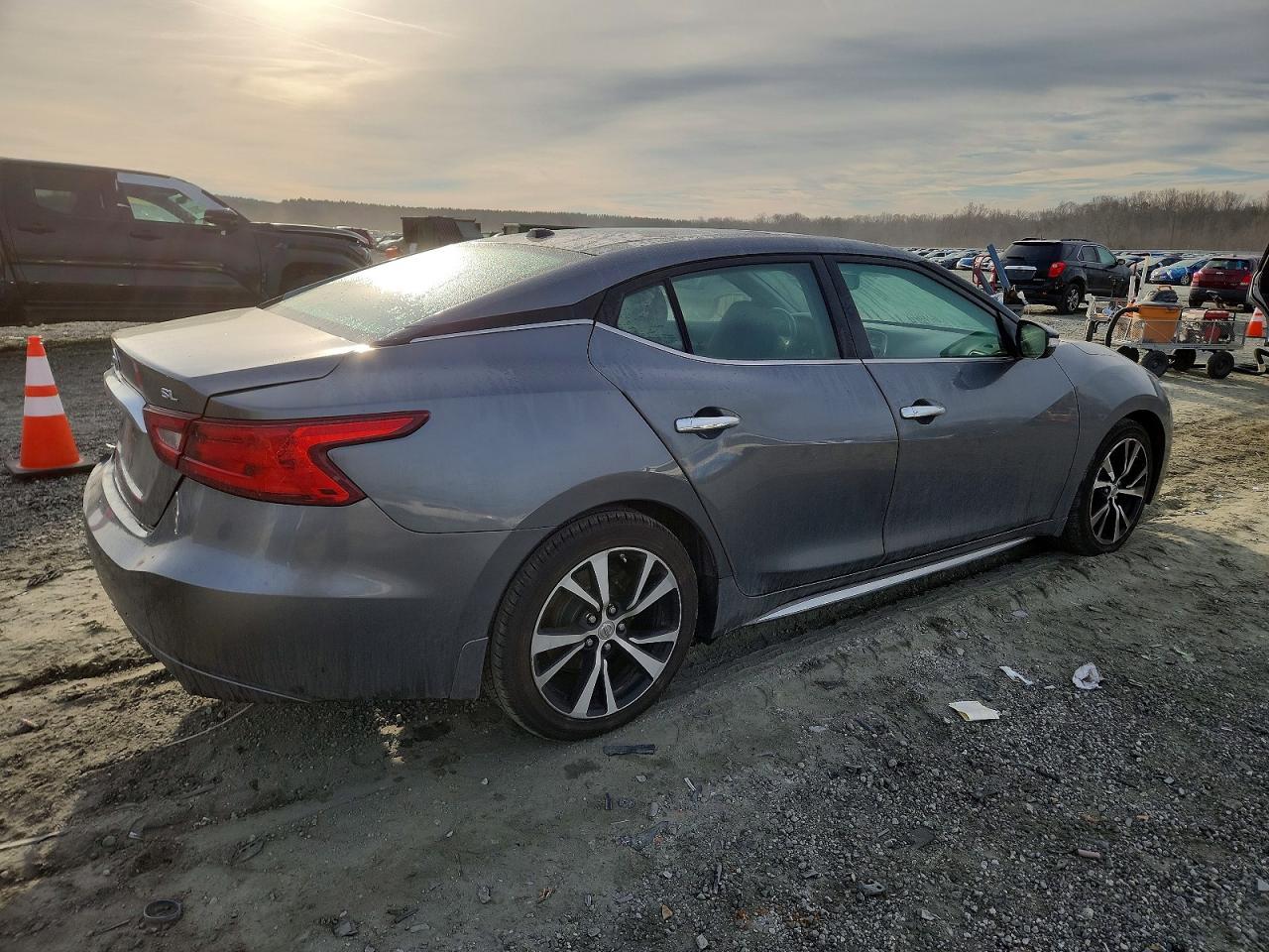 2018 NISSAN Maxima