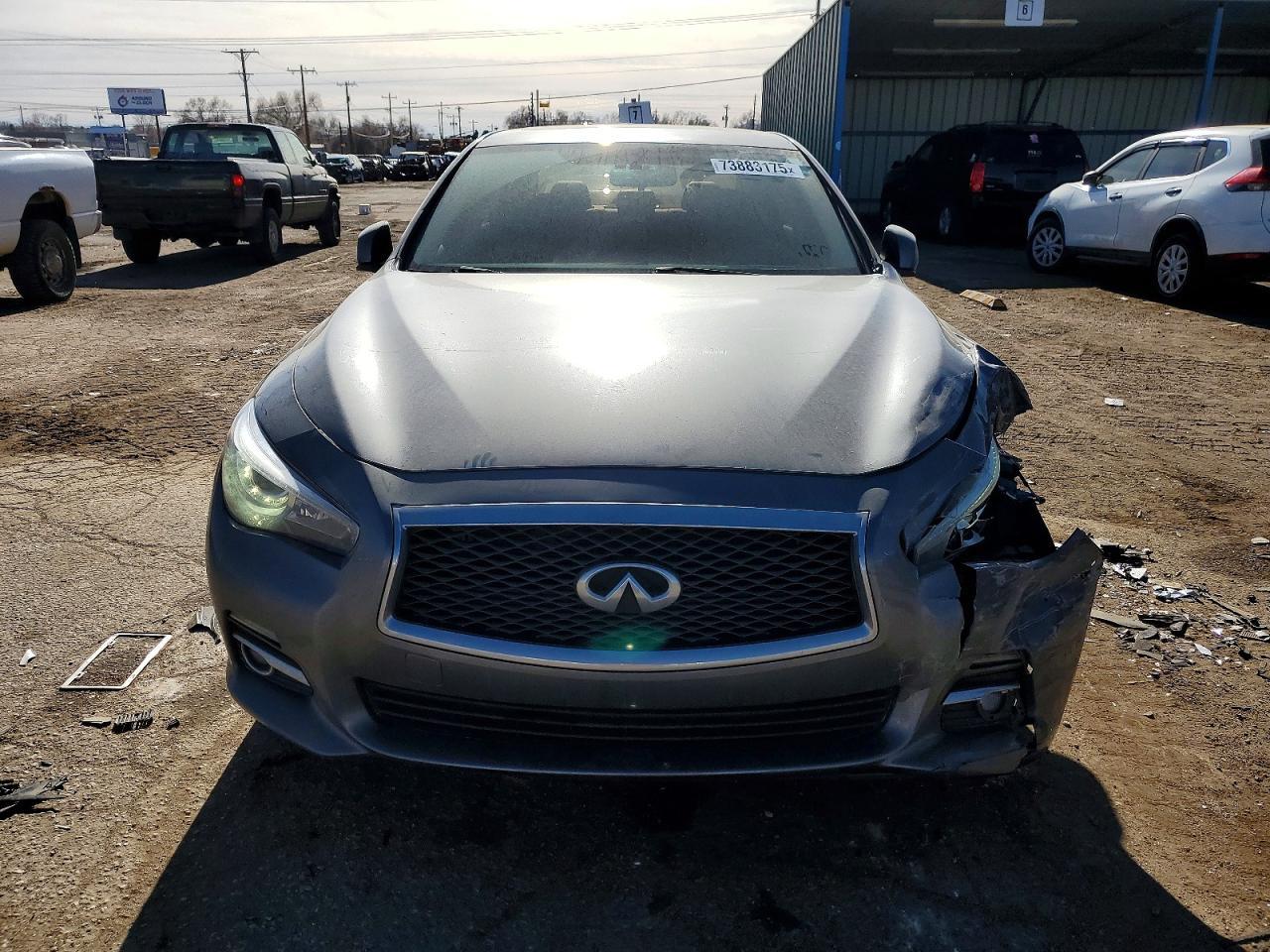 2015 INFINITI Q50