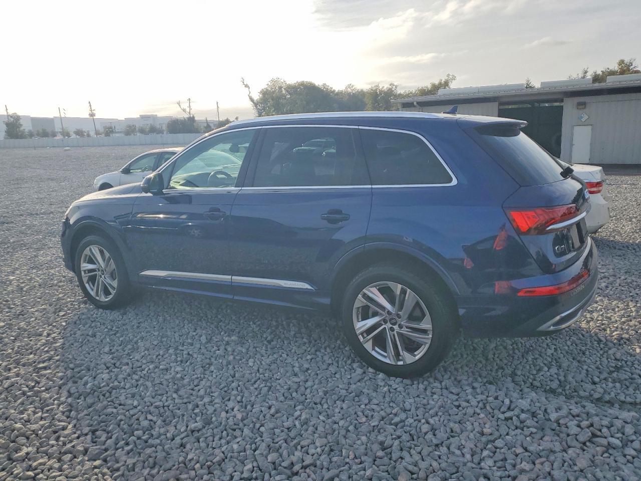2022 AUDI Q7