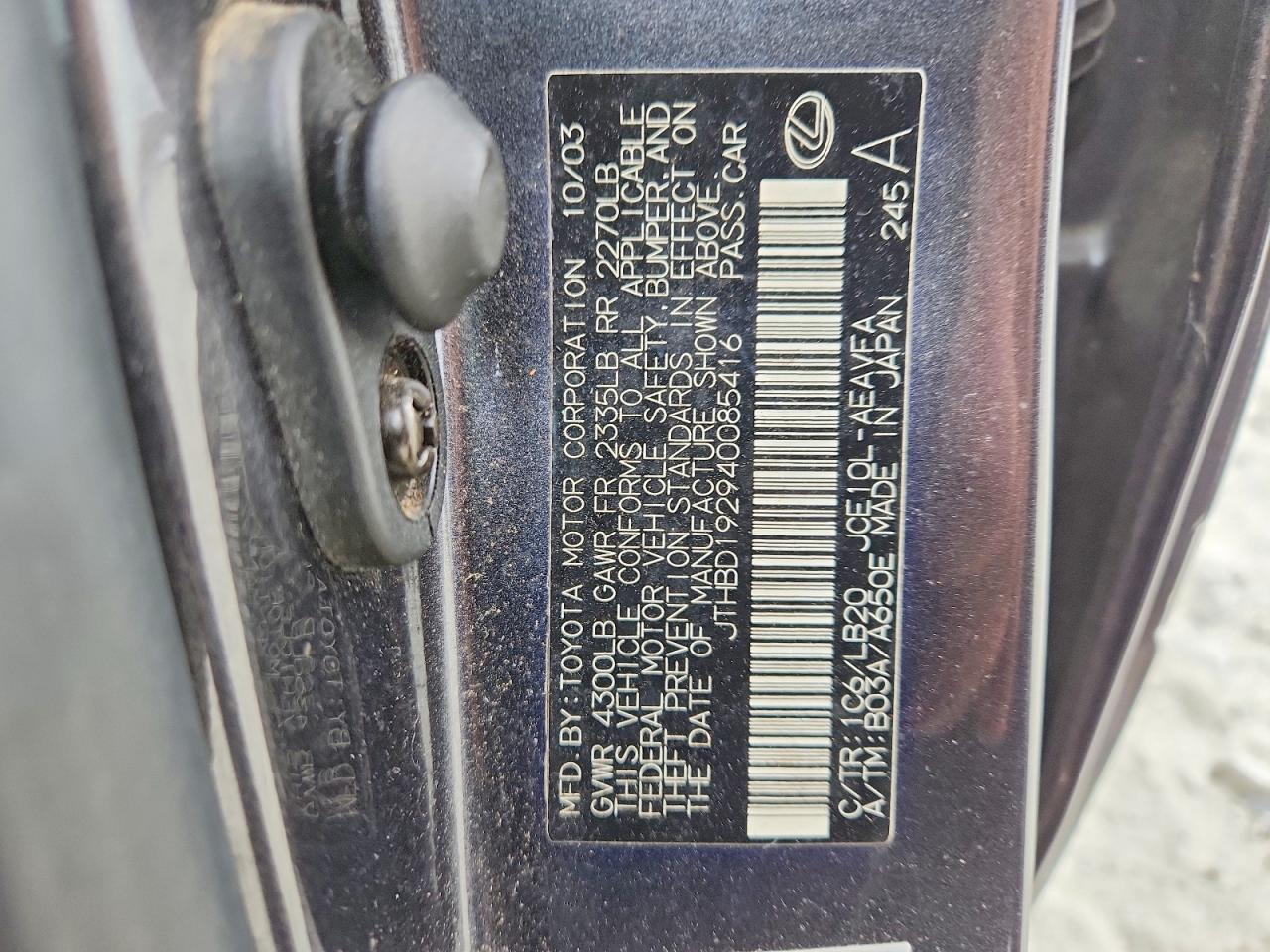 2004 LEXUS IS 300
