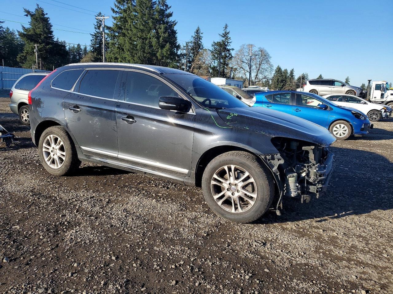 2015 VOLVO XC60