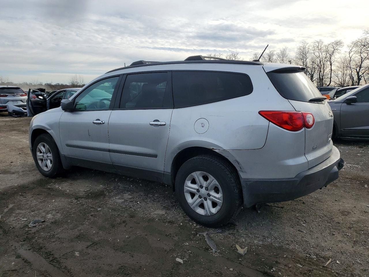 2011 CHEVROLET TRAVERSE