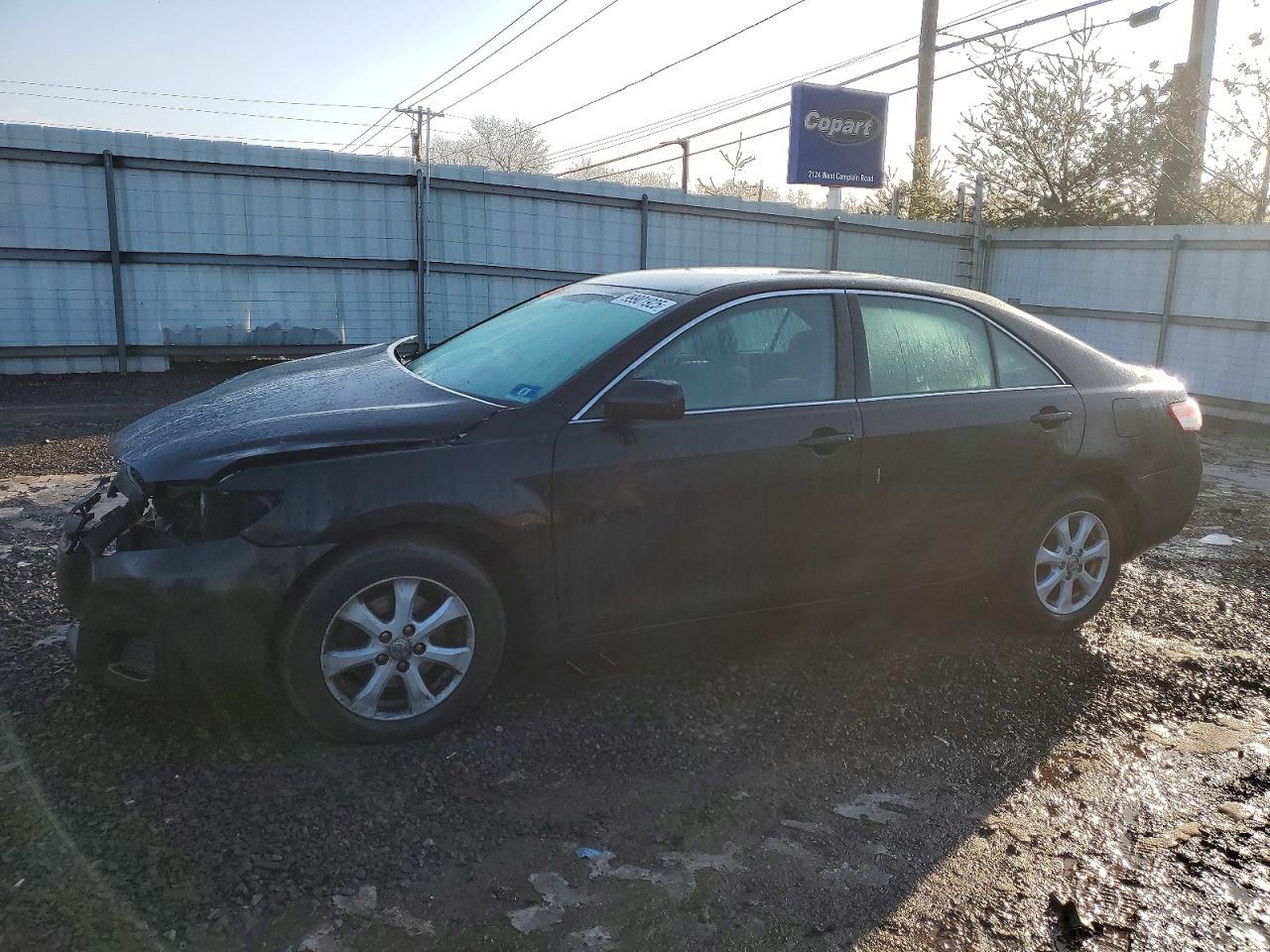 2011 TOYOTA CAMRY