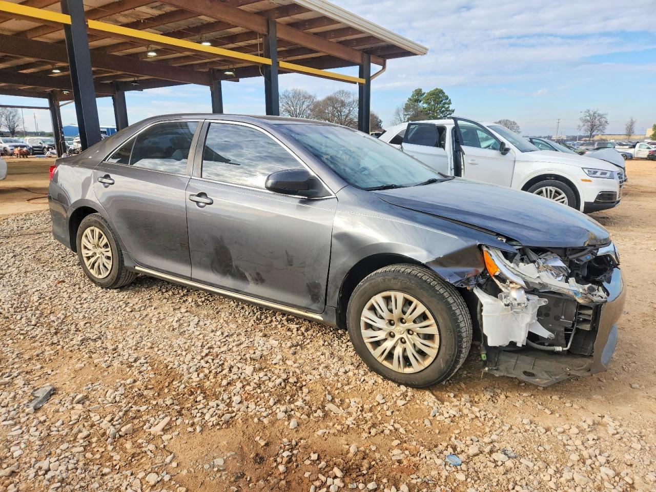 2014 TOYOTA CAMRY