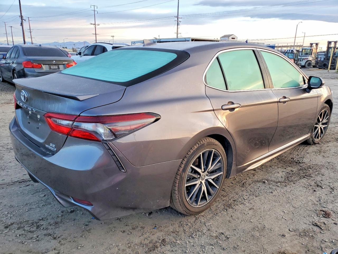 2023 TOYOTA CAMRY