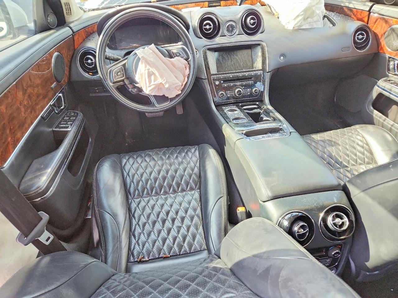 2016 JAGUAR Xj-Series
