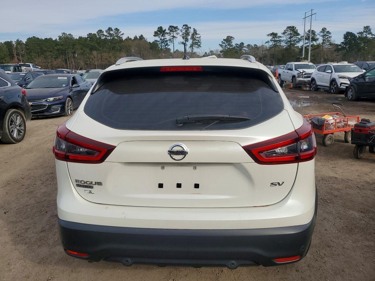 2020 NISSAN