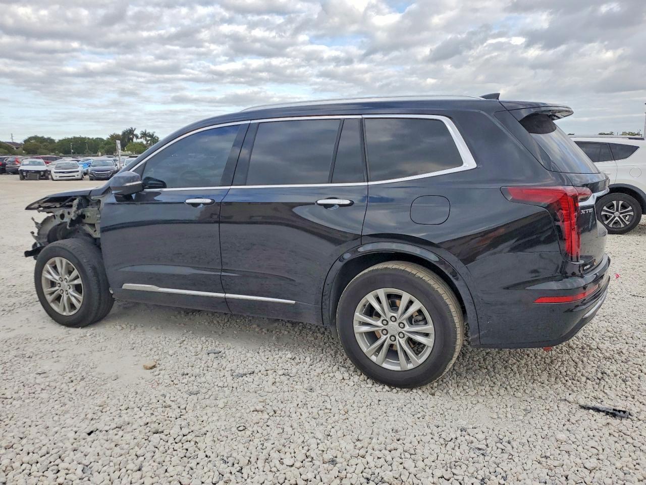 2024 CADILLAC XT6
