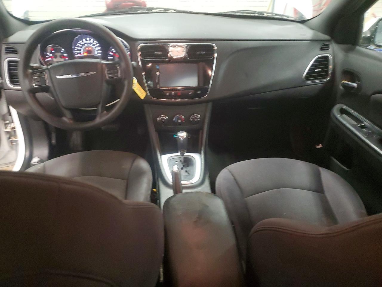 2013 CHRYSLER 200