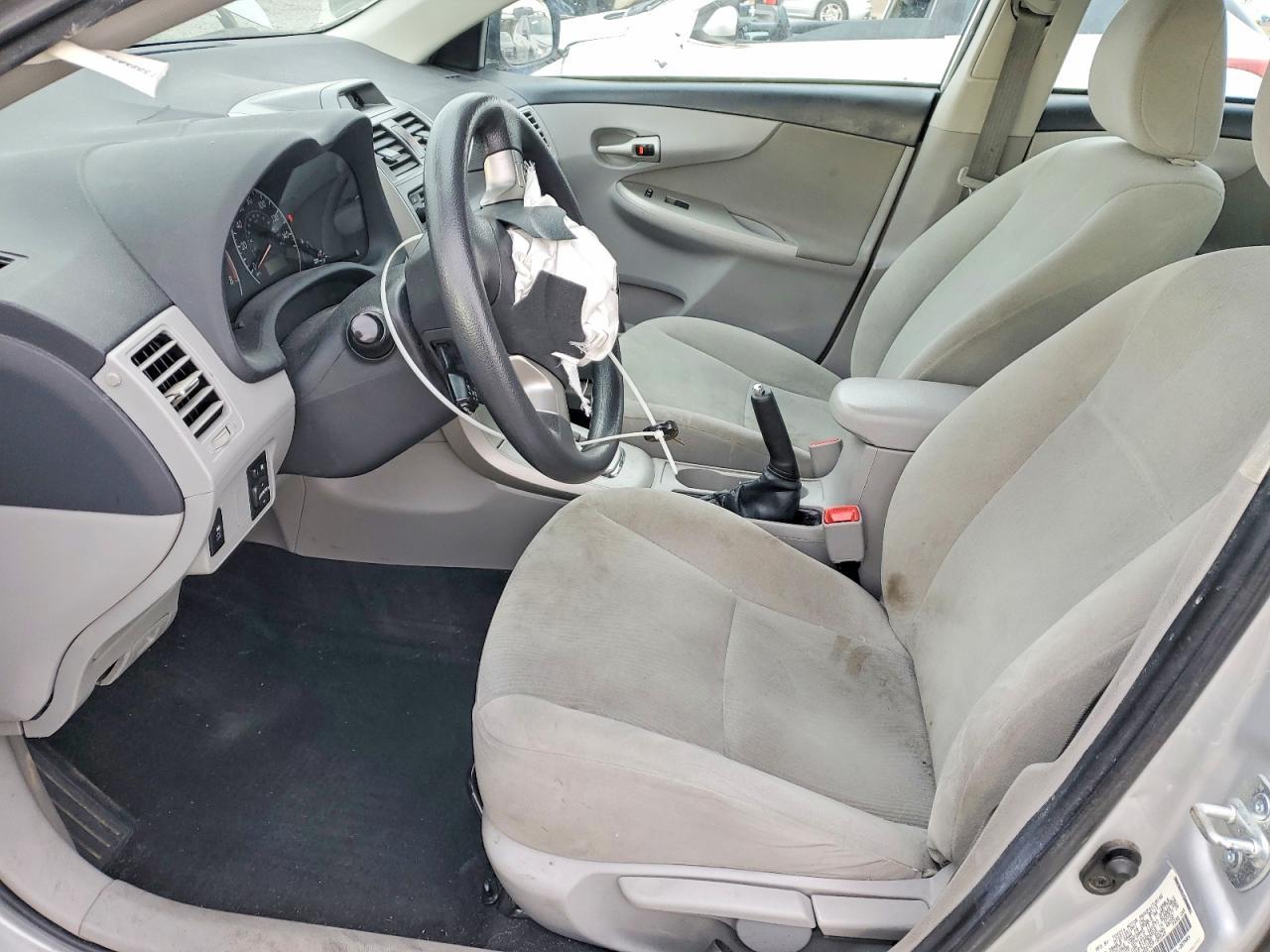 2013 TOYOTA COROLLA