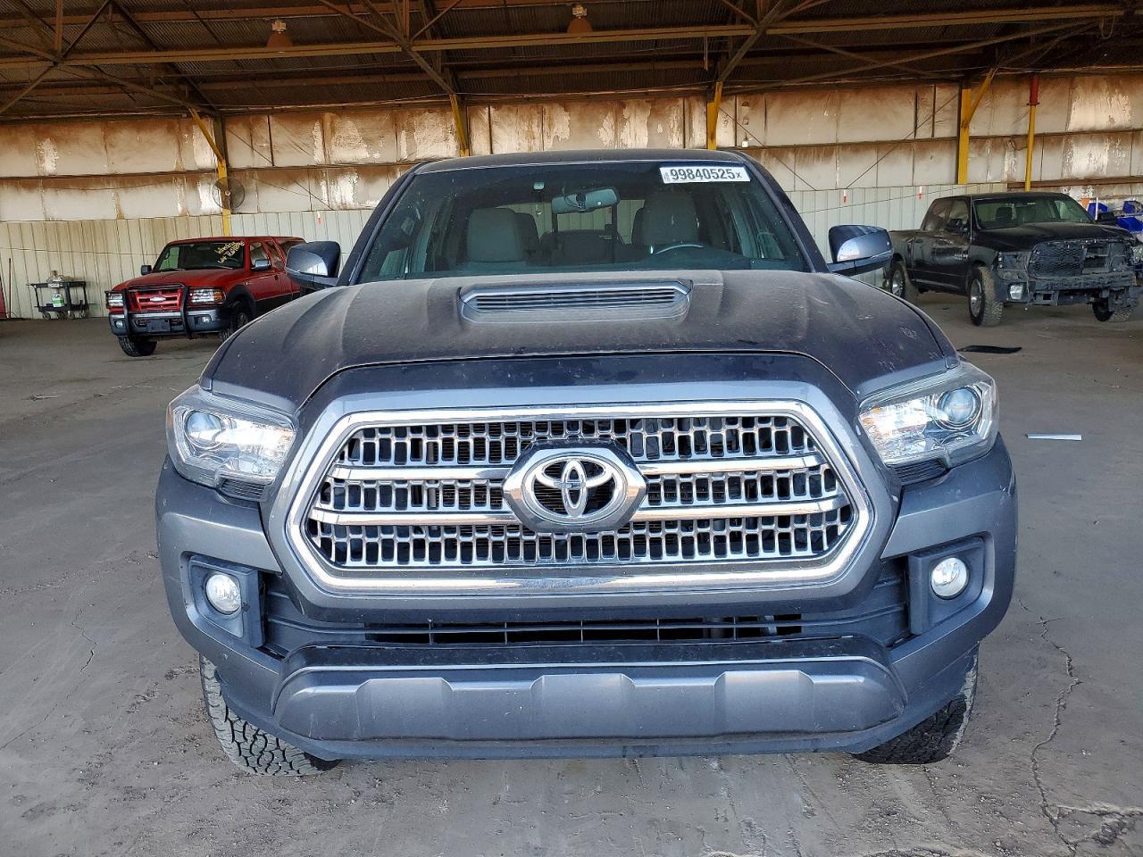 2016 TOYOTA TACOMA