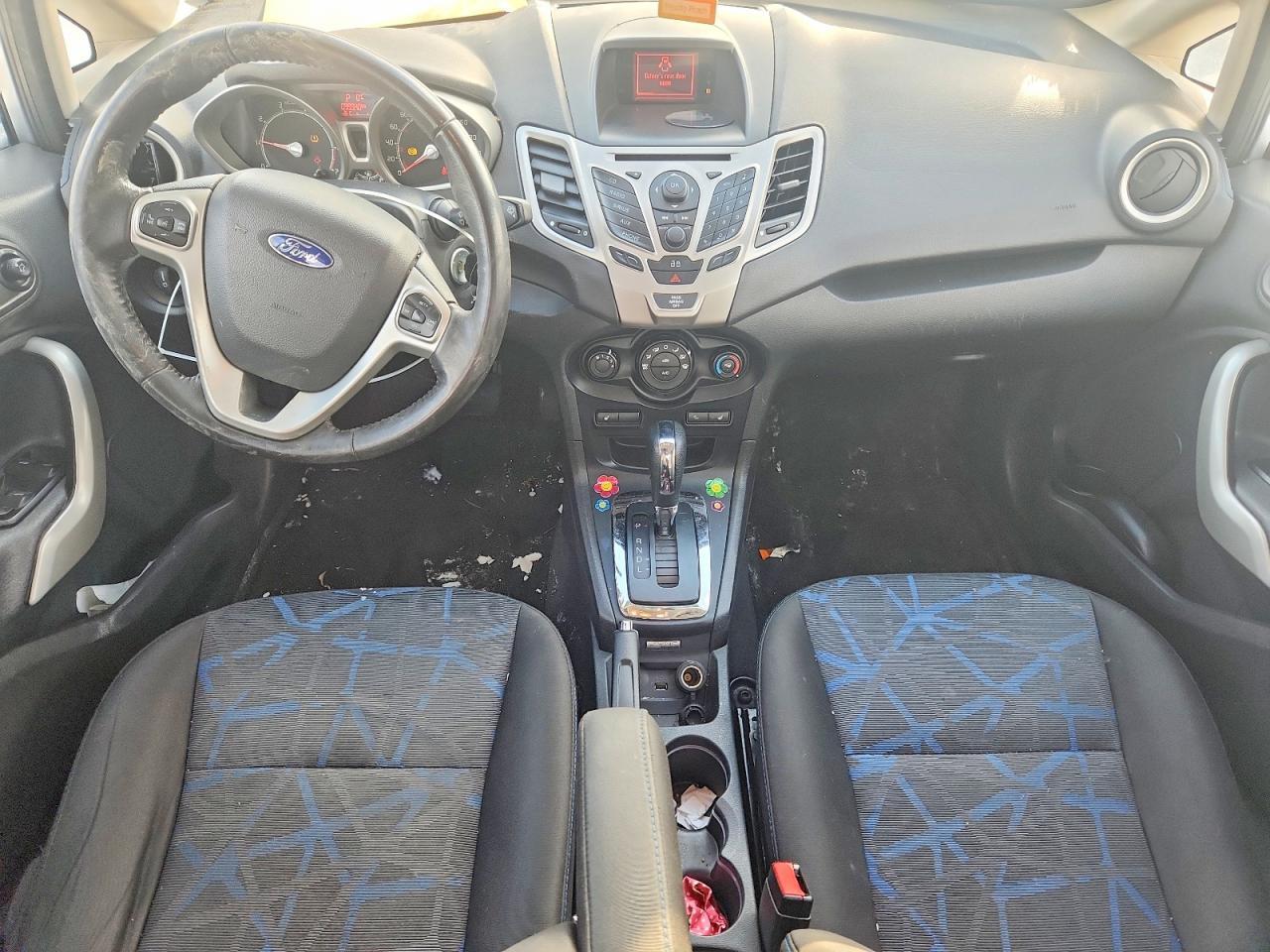 2013 FORD Fiesta