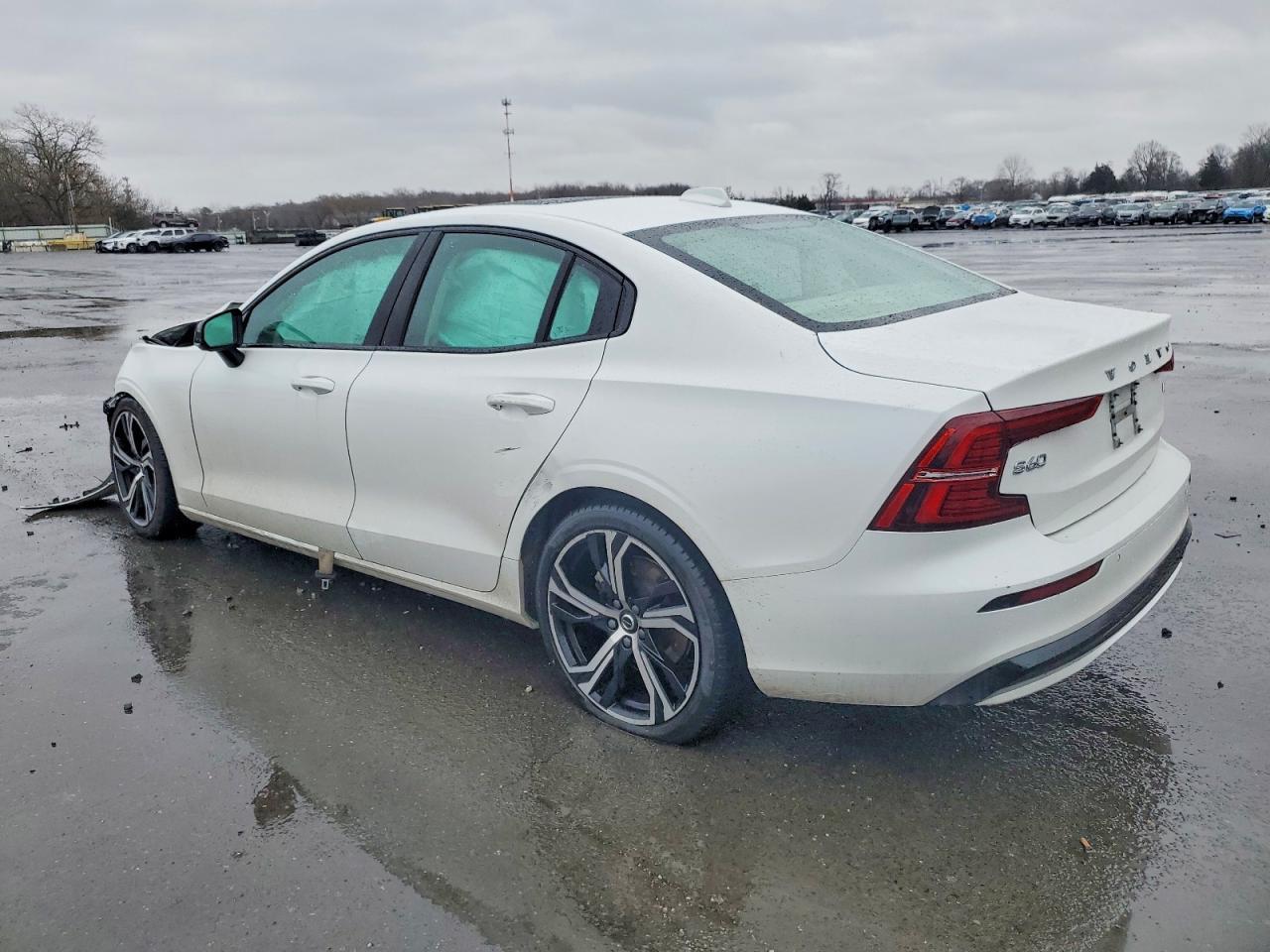 2023 VOLVO S60