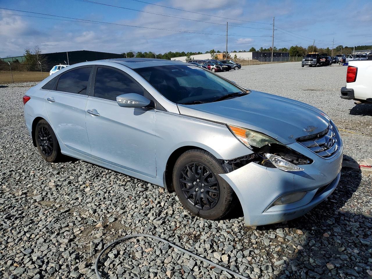 2011 HYUNDAI SONATA