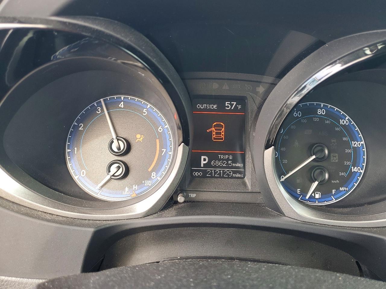 2015 TOYOTA COROLLA
