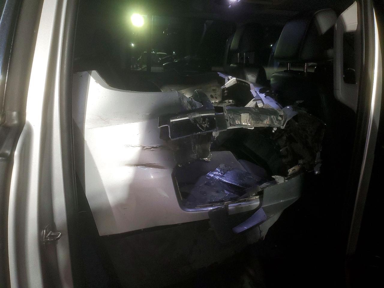 2018 CHEVROLET Suburban