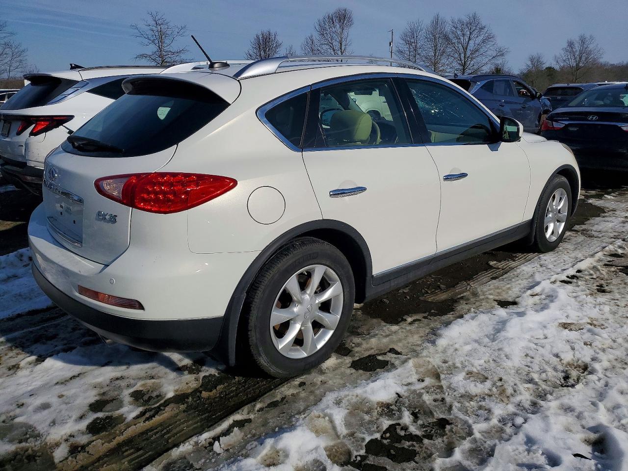 2010 INFINITI EX35