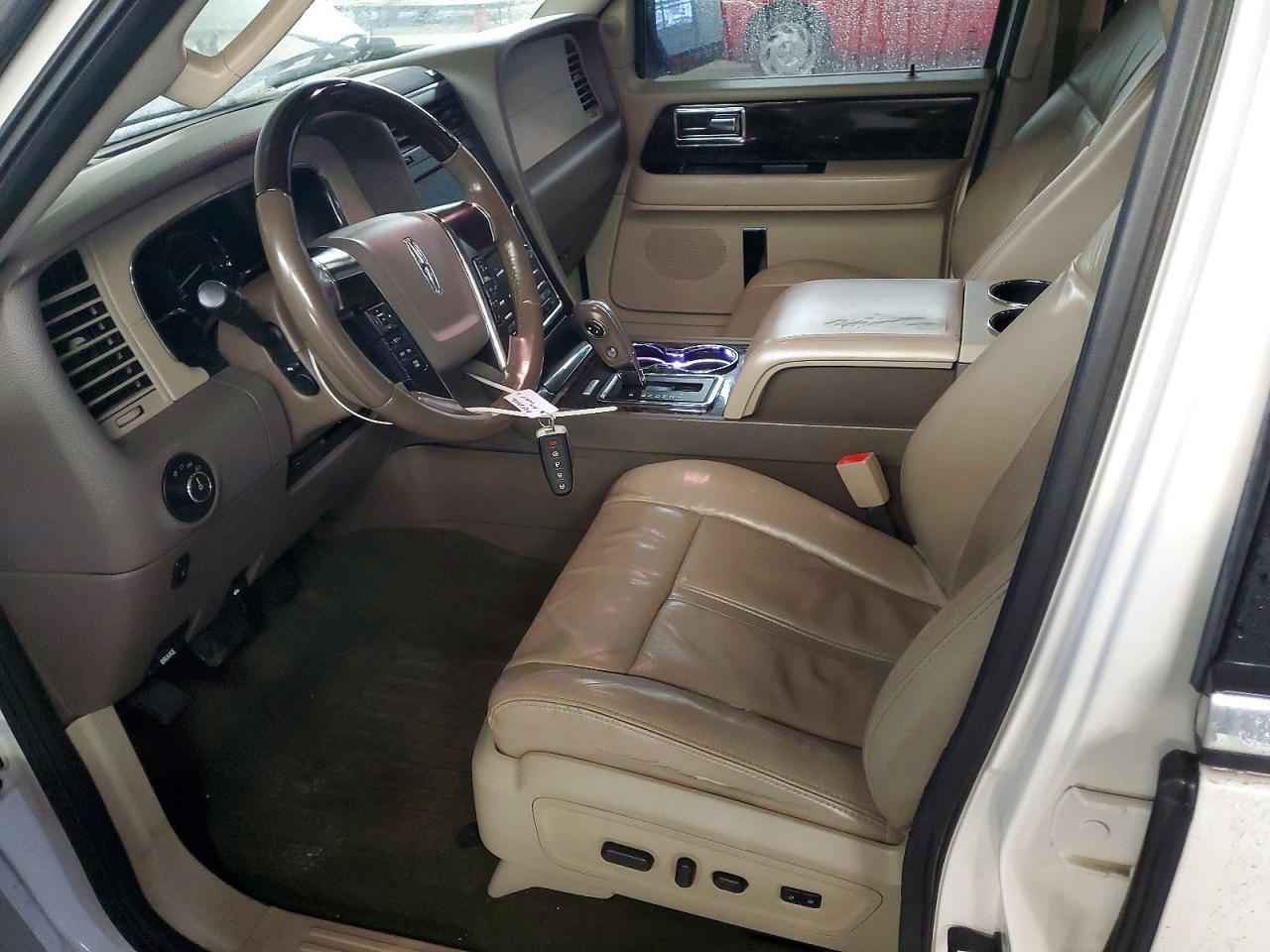 2016 LINCOLN Navigator